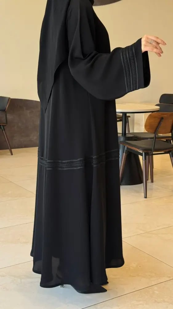 عباية خليجي سوداء