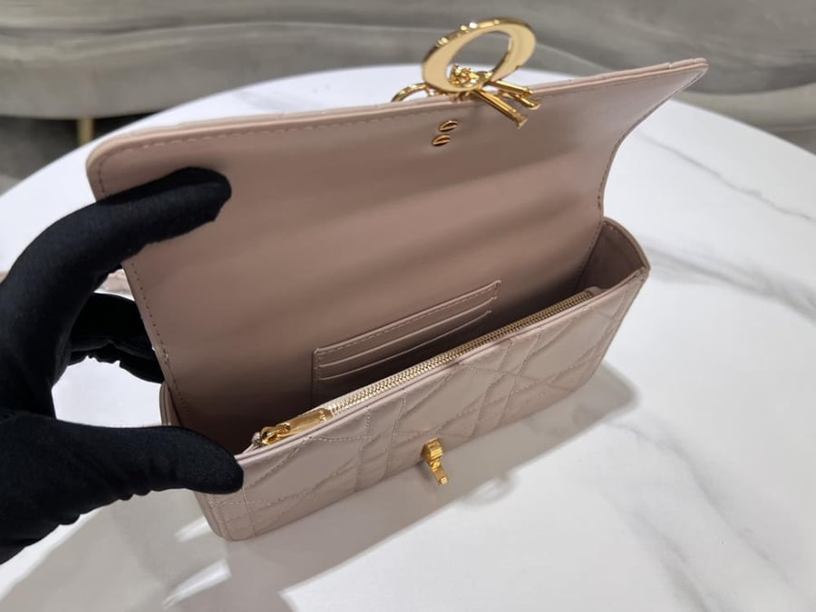Dior 20cm