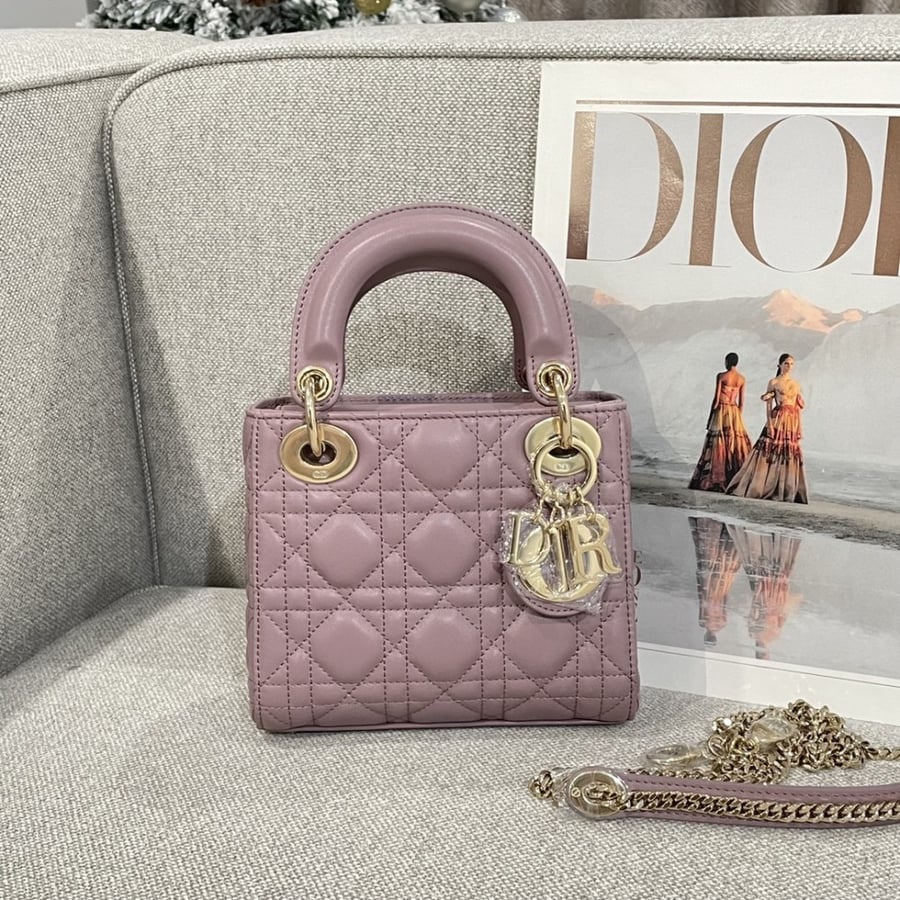 Dior 17 x 15 x 7cm
