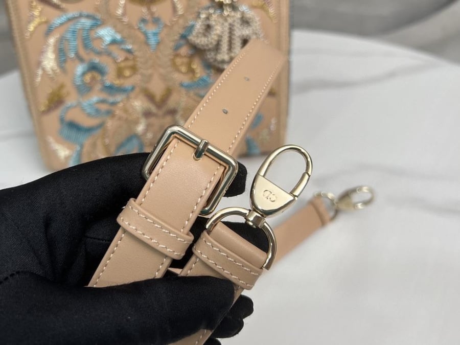 Dior Lady 24 x 20 x 11cm