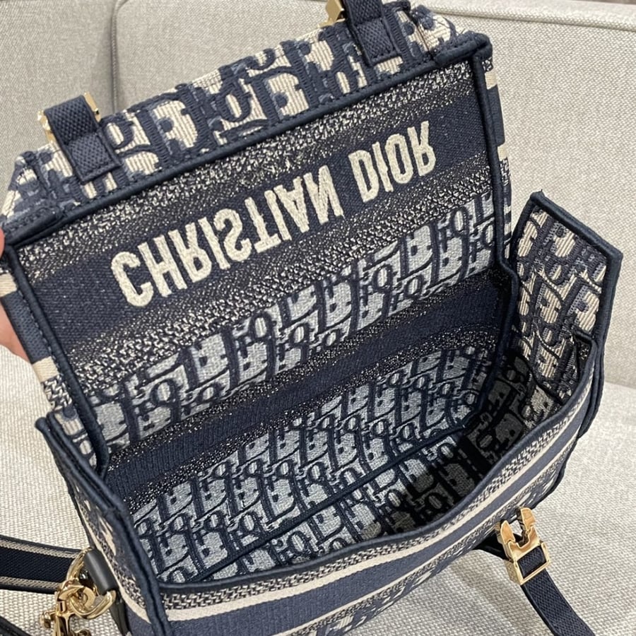 Dior 23*15*8cm