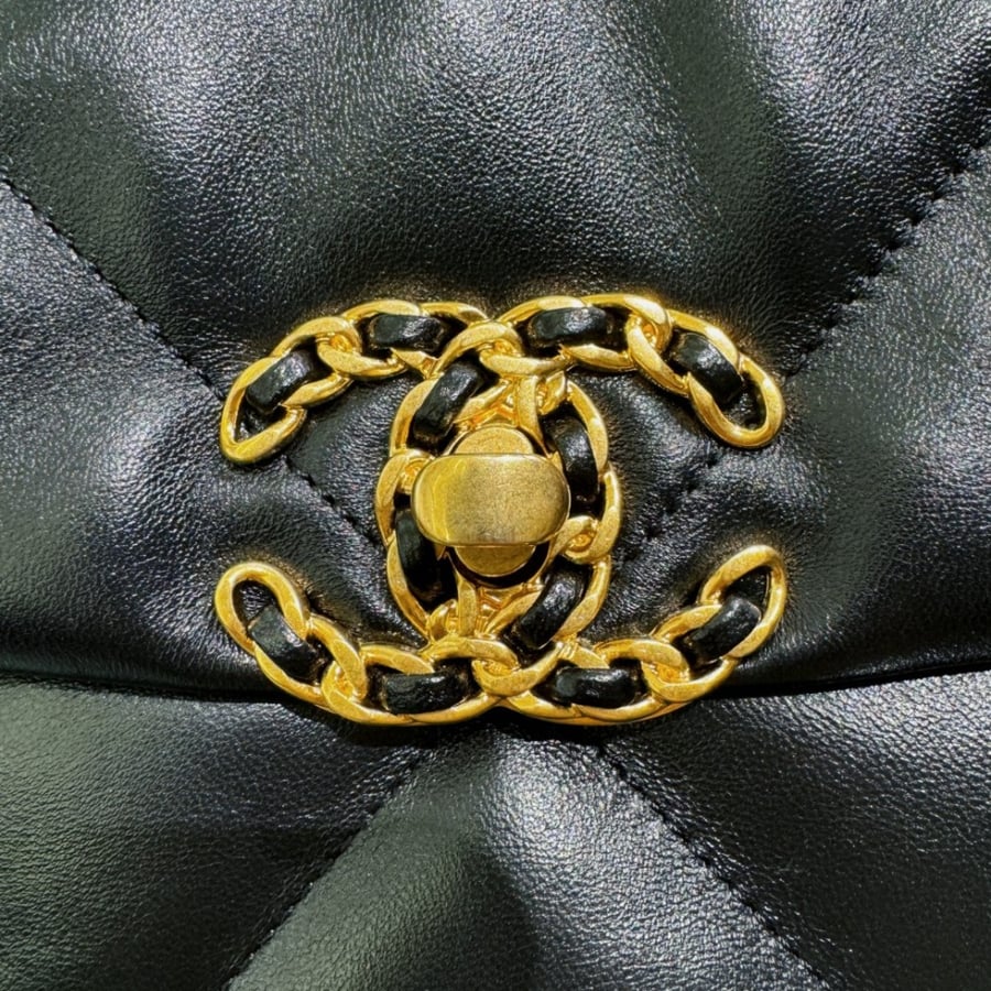 Chanel 29x21x5.5cm