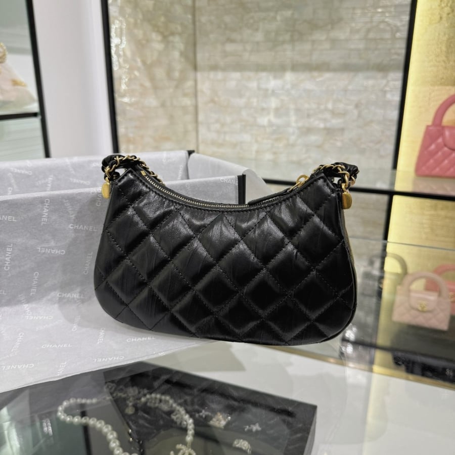 Chanel  23k 12x20.5x4.5cm