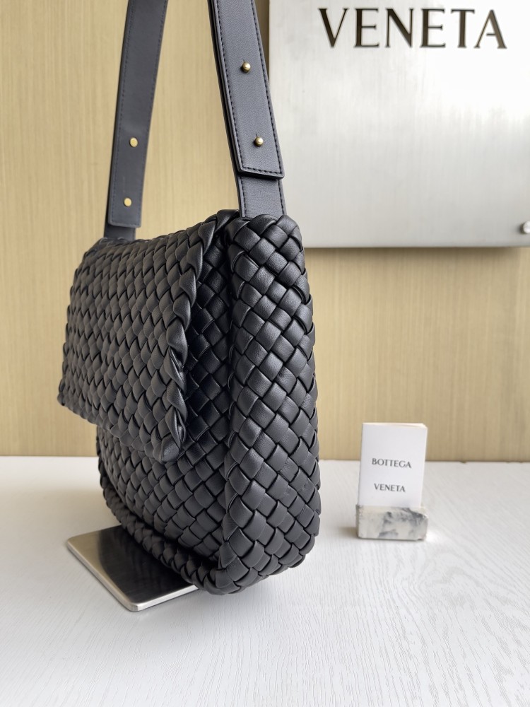 BV 26*13*22.5CM Woven bag