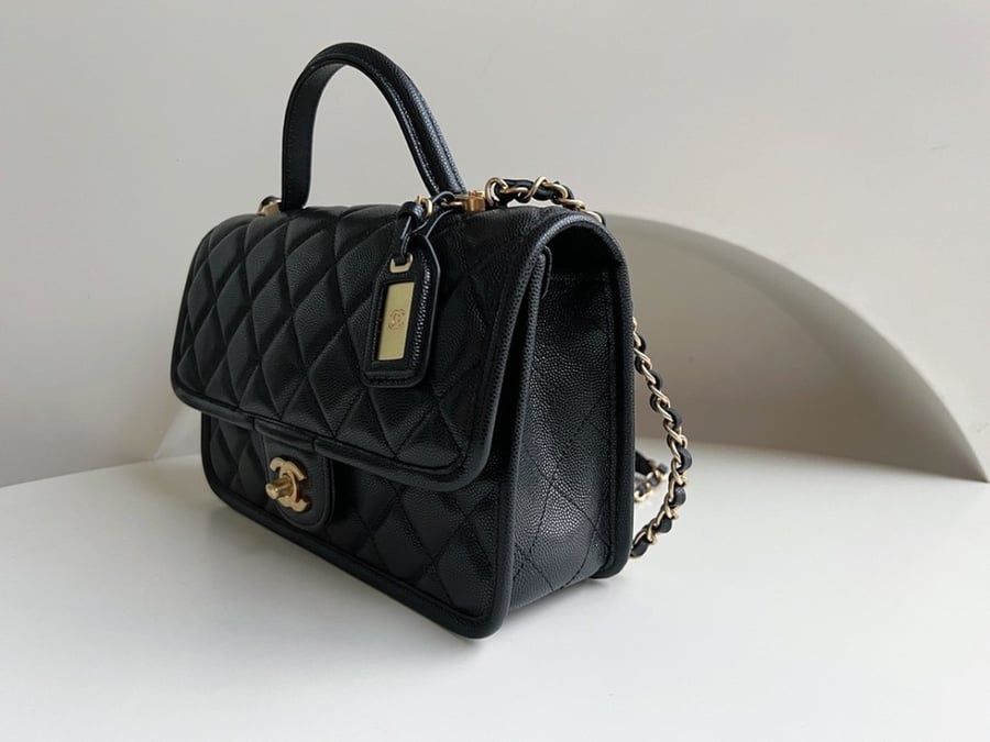 Chanel 25x21.5x7cm