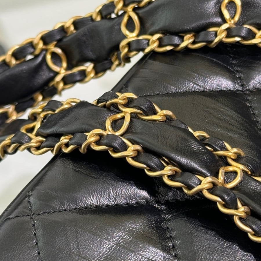 Chanel 23k 20x15x5cm