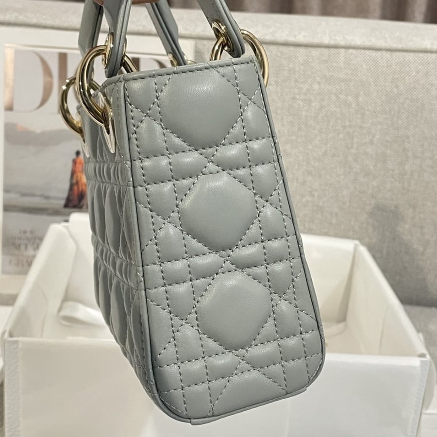 Dior 17 x 15 x 7cm