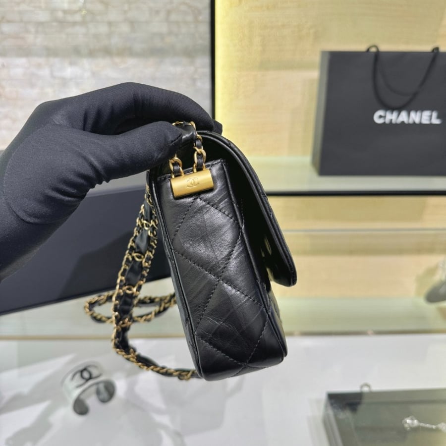Chanel 23k 20x15x5cm