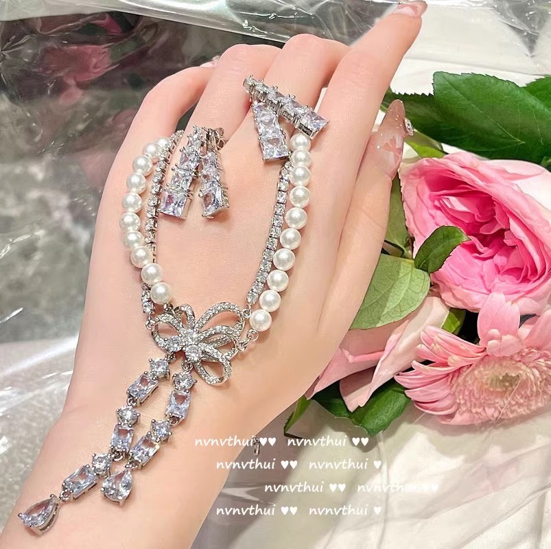 Zirconia Necklace and Earrings Set