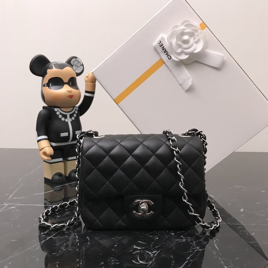 Chanel 13.5x17x8cm