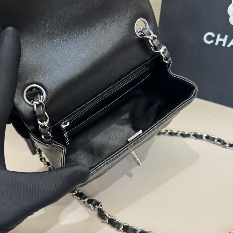 Chanel CF 17CM
