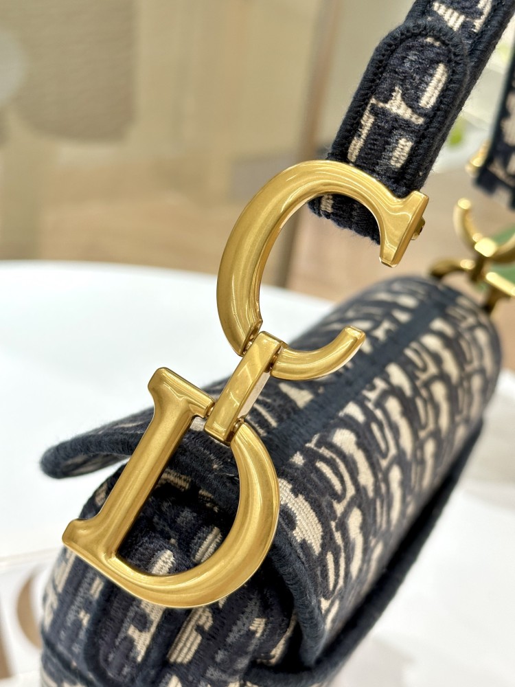 Dior 25.5×20×6.5cm