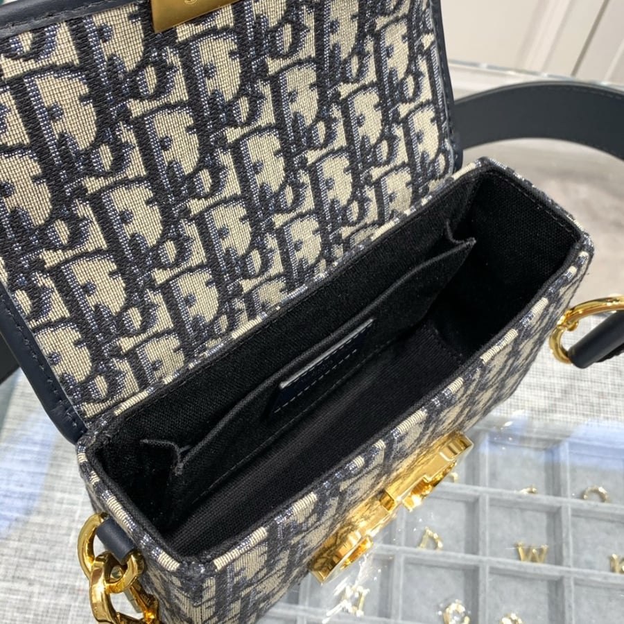 Dior 17.5 x 11.5 x 5cm