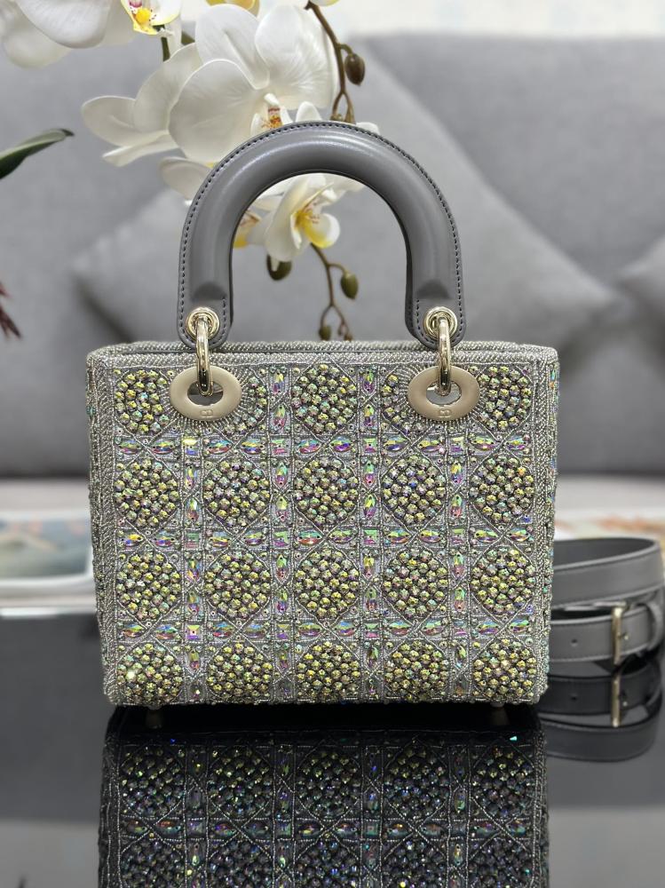 Dior Lady 20 x 16.5 x 8cm