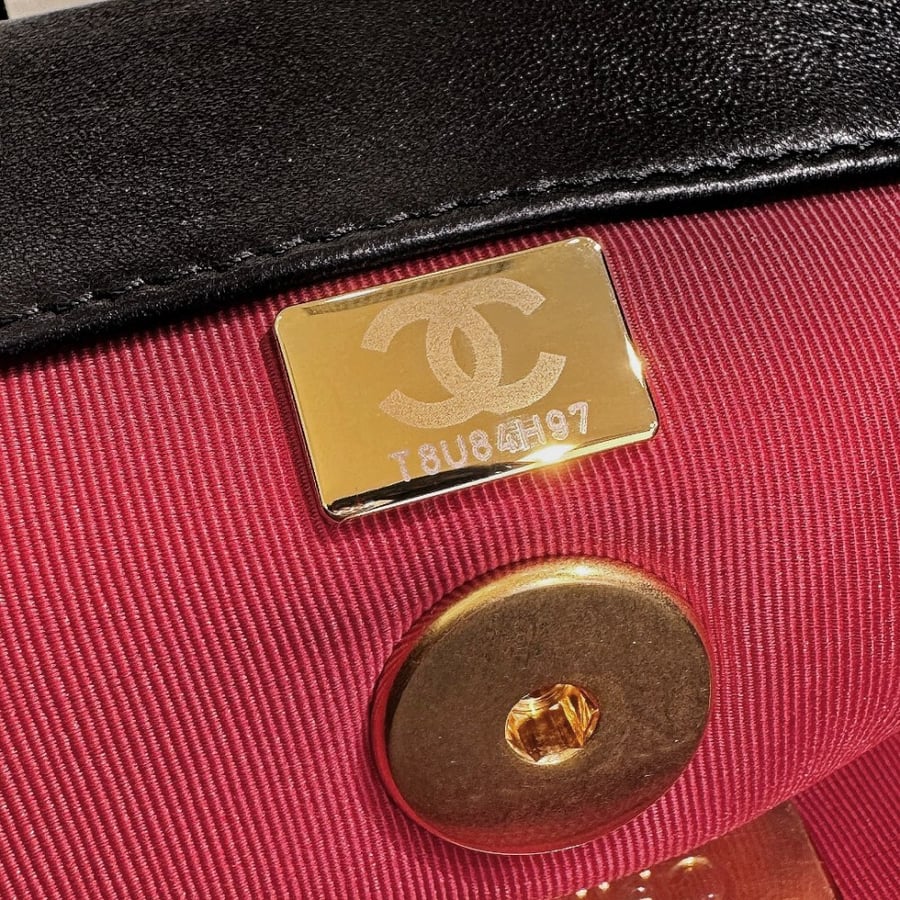 Chanel 29x21x5.5cm