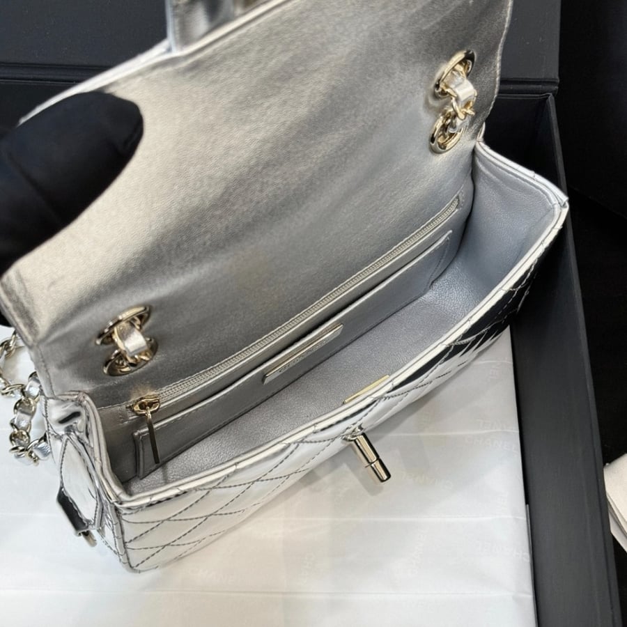 Chanel 12.5x19x5cm