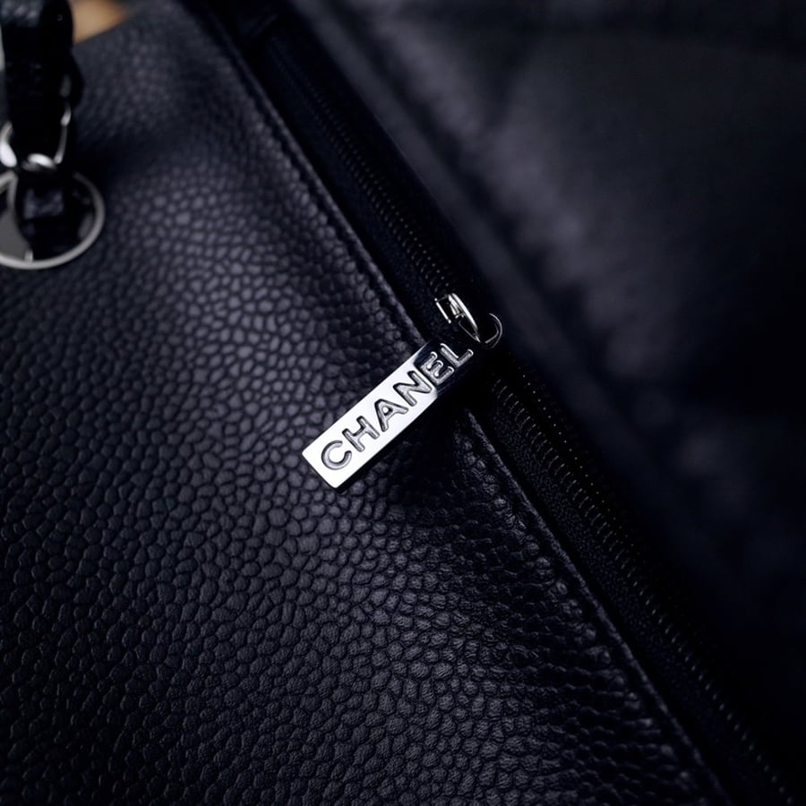 Chanel  20x12x6cm