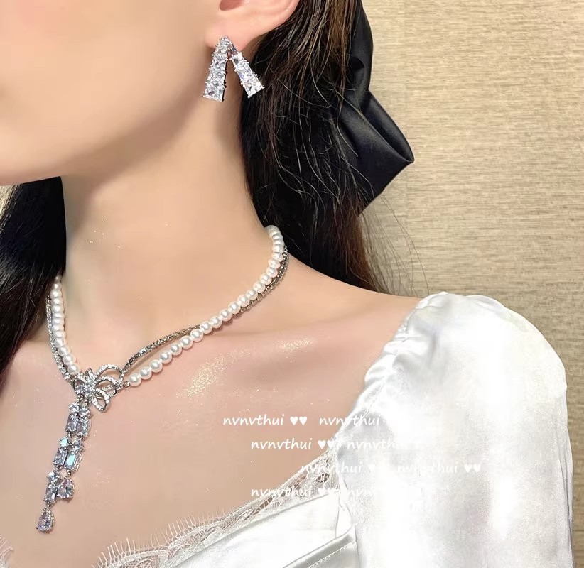 Zirconia Necklace and Earrings Set