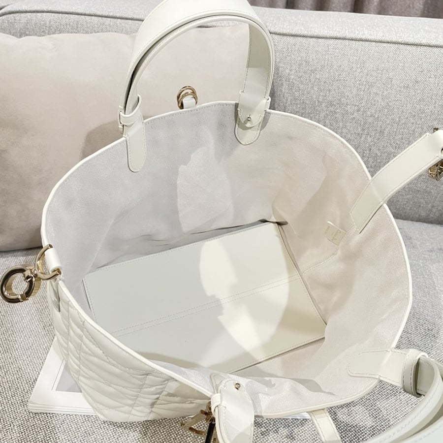 Dior 28.5x21.5x19CM