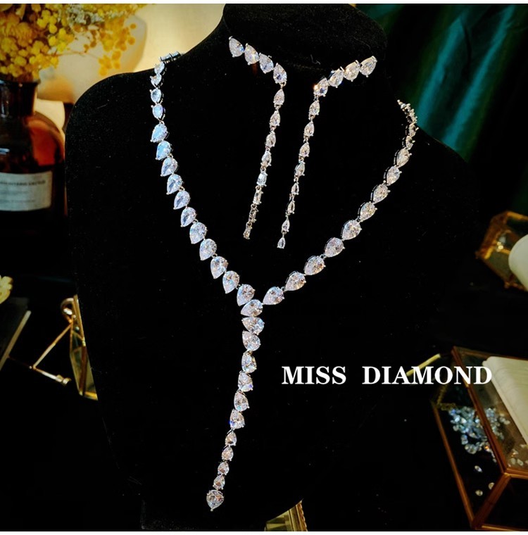 Zirconia Necklace and Earrings Set