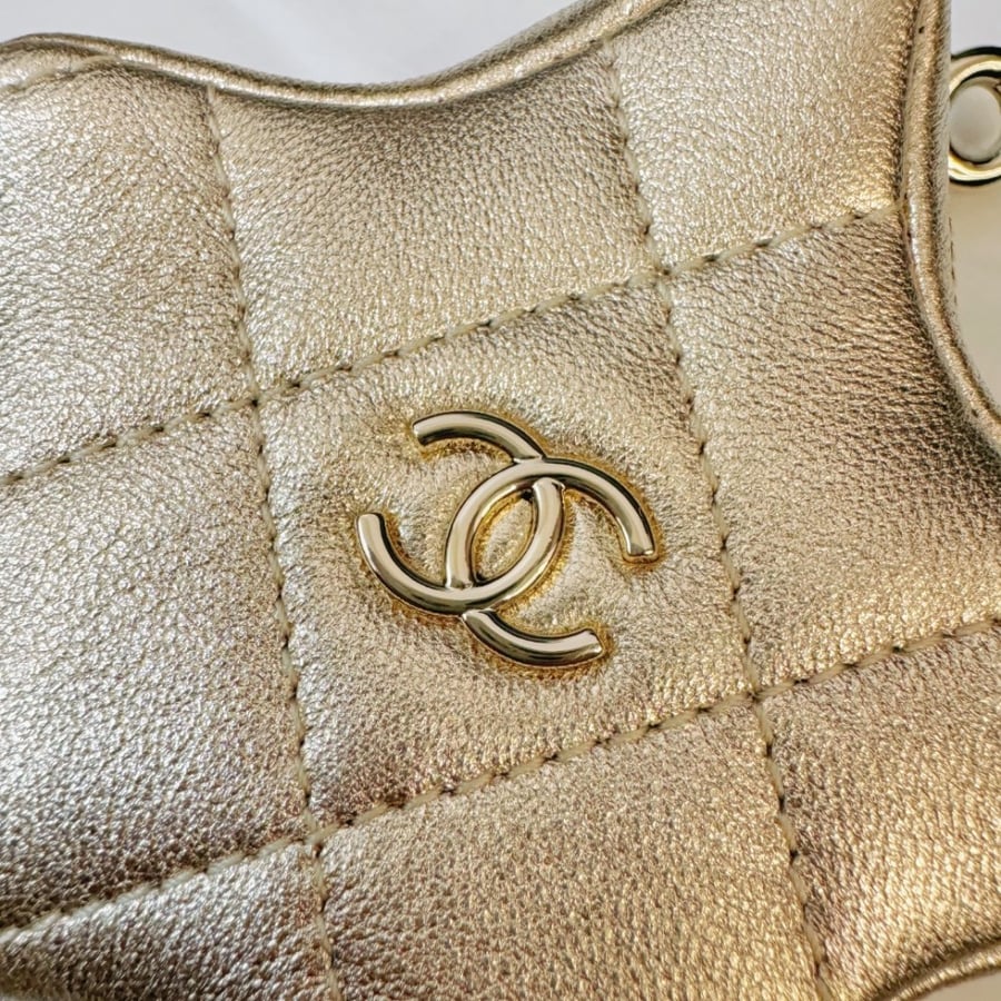 Chanel 23.5x18x8.5cm