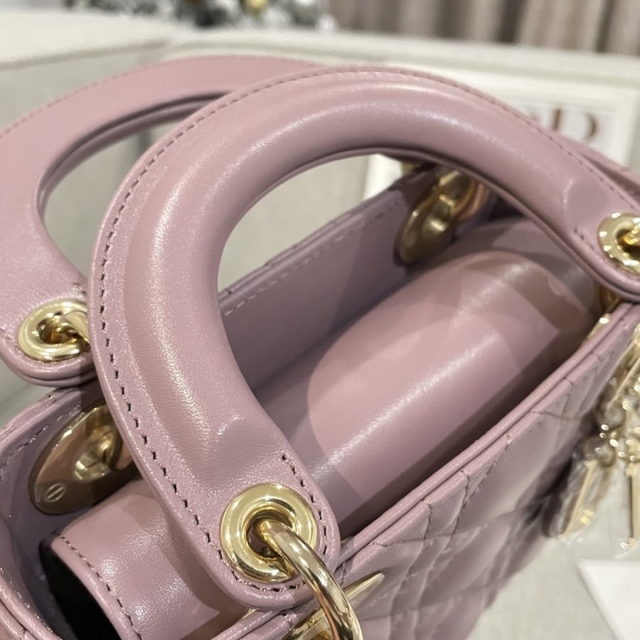 Dior 17 x 15 x 7cm
