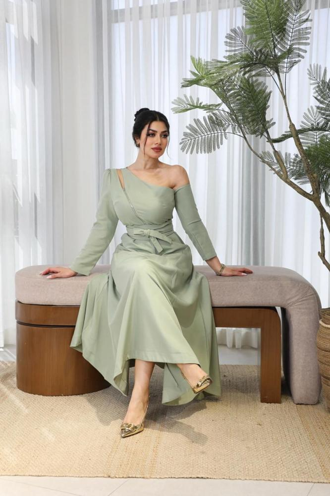 فستان سادة ناعم