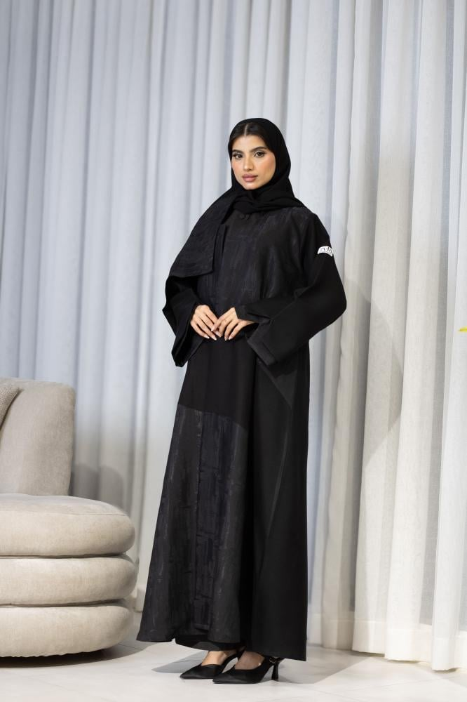 عباية نصف كلوش