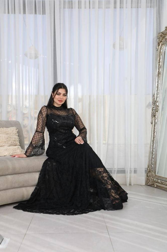 فستان ملكي اسود