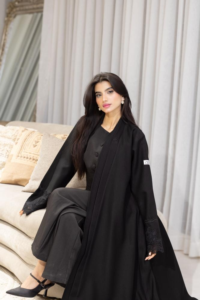 عباية كتان اسود