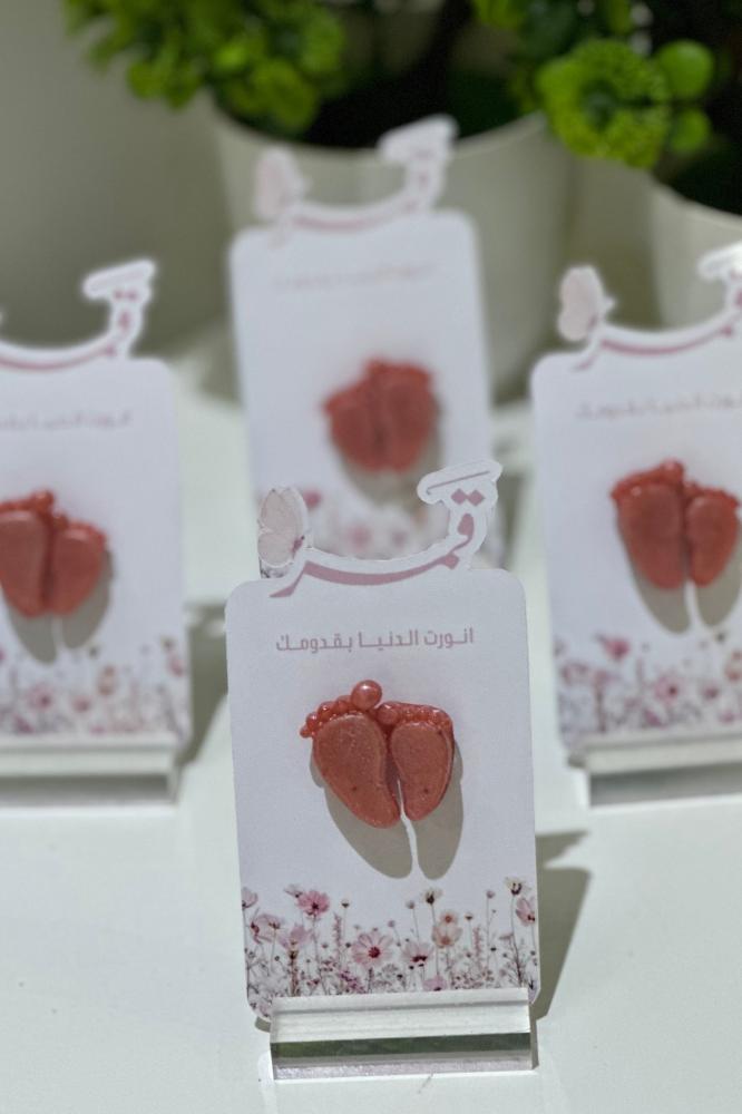 مستكة معطرة شكل قدم البيبي