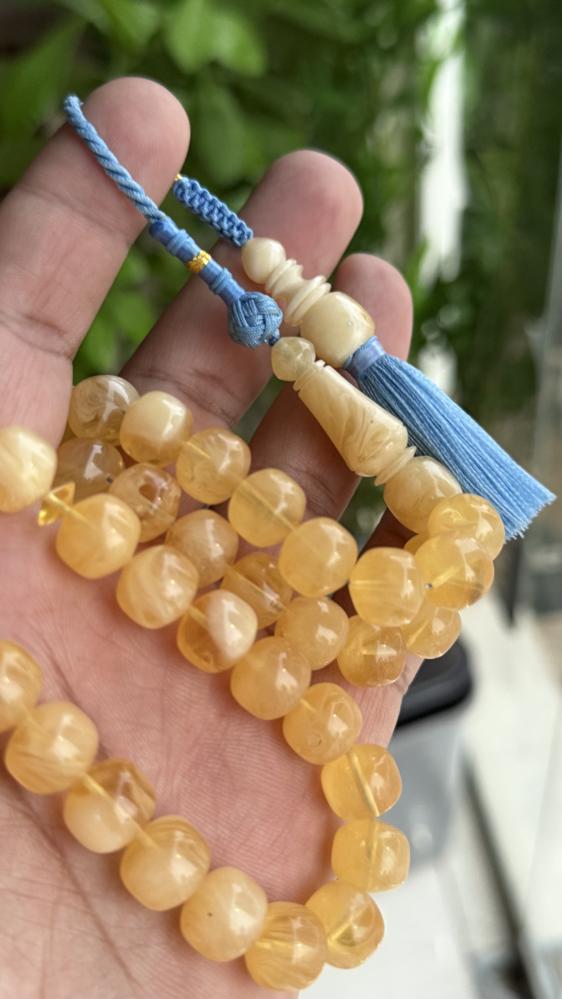 مسباح شبيه الكهرمان