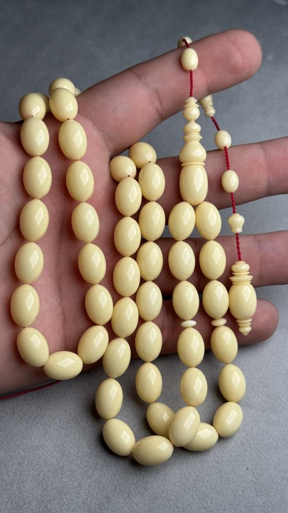 مسباح ضومنه لؤلؤي مكحل