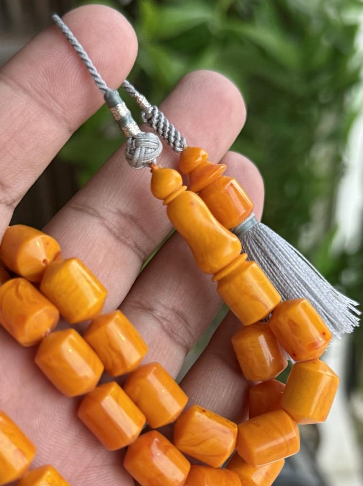 مسباح شبيه الكهرمان