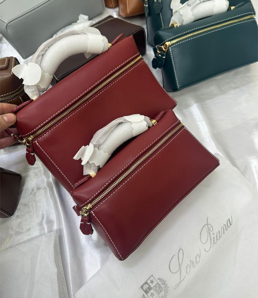 شنطة نسائية كلاسيك