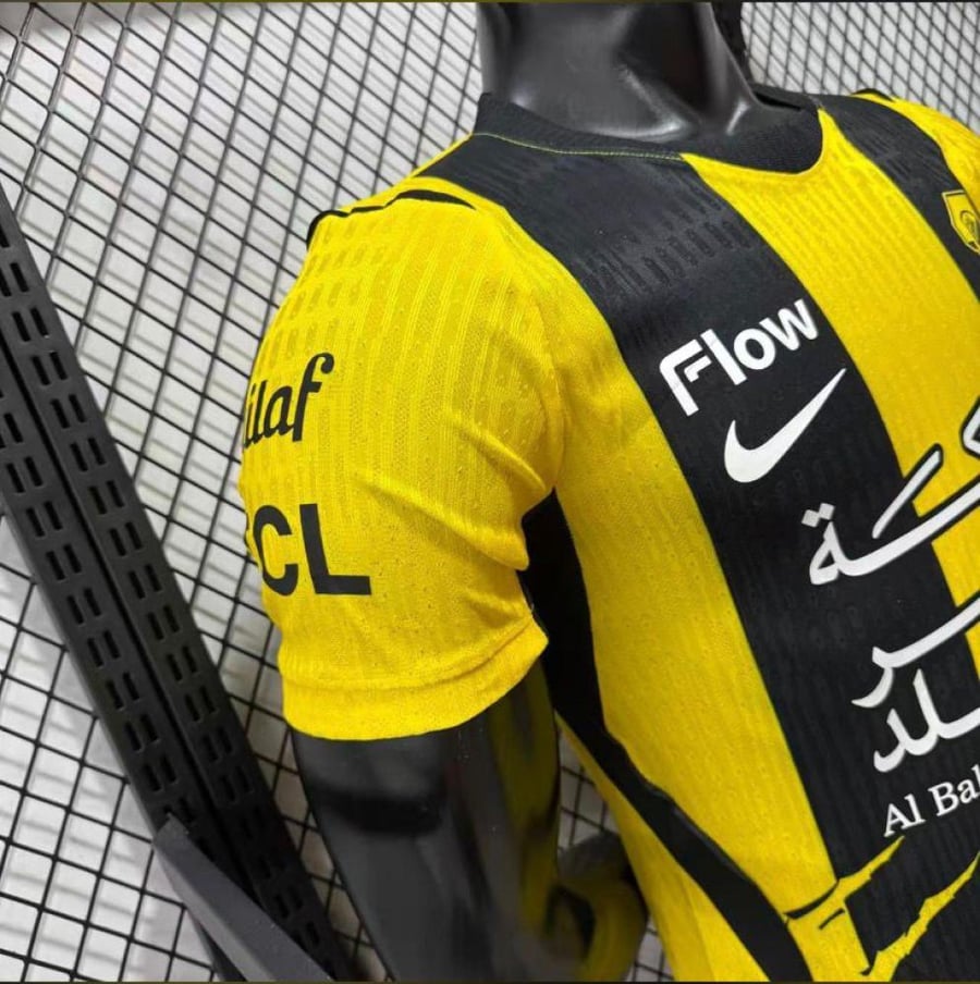 بكج الاتحاد | تيشيرتين + شال 2027-متجر التميز
