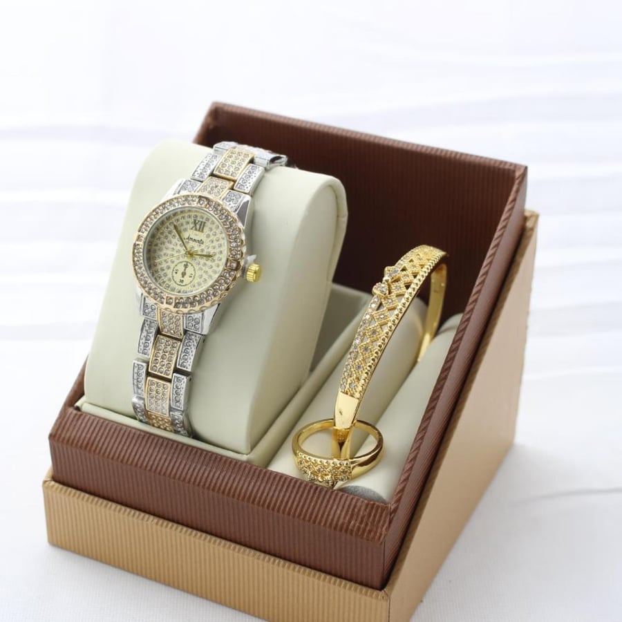 Elegant women's accessories