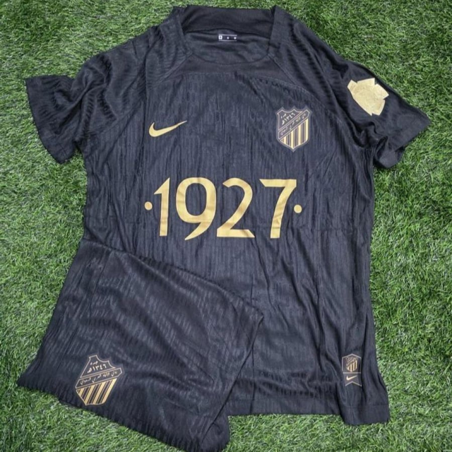 طقم الاتحاد الذهبي الجديد
