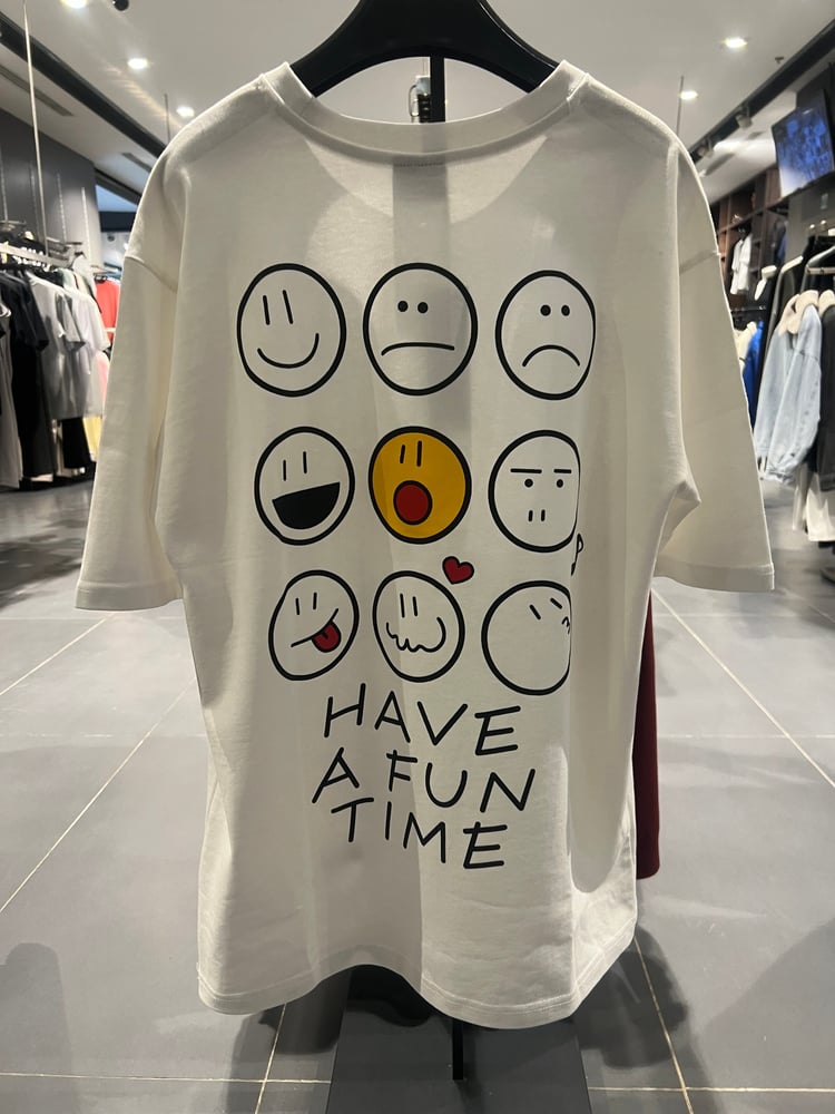 T-SHIRT