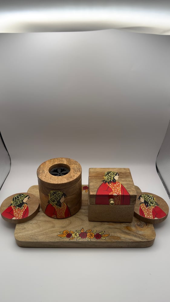 Wooden tray with incense holder and incense burner with traditional Najdi pattern