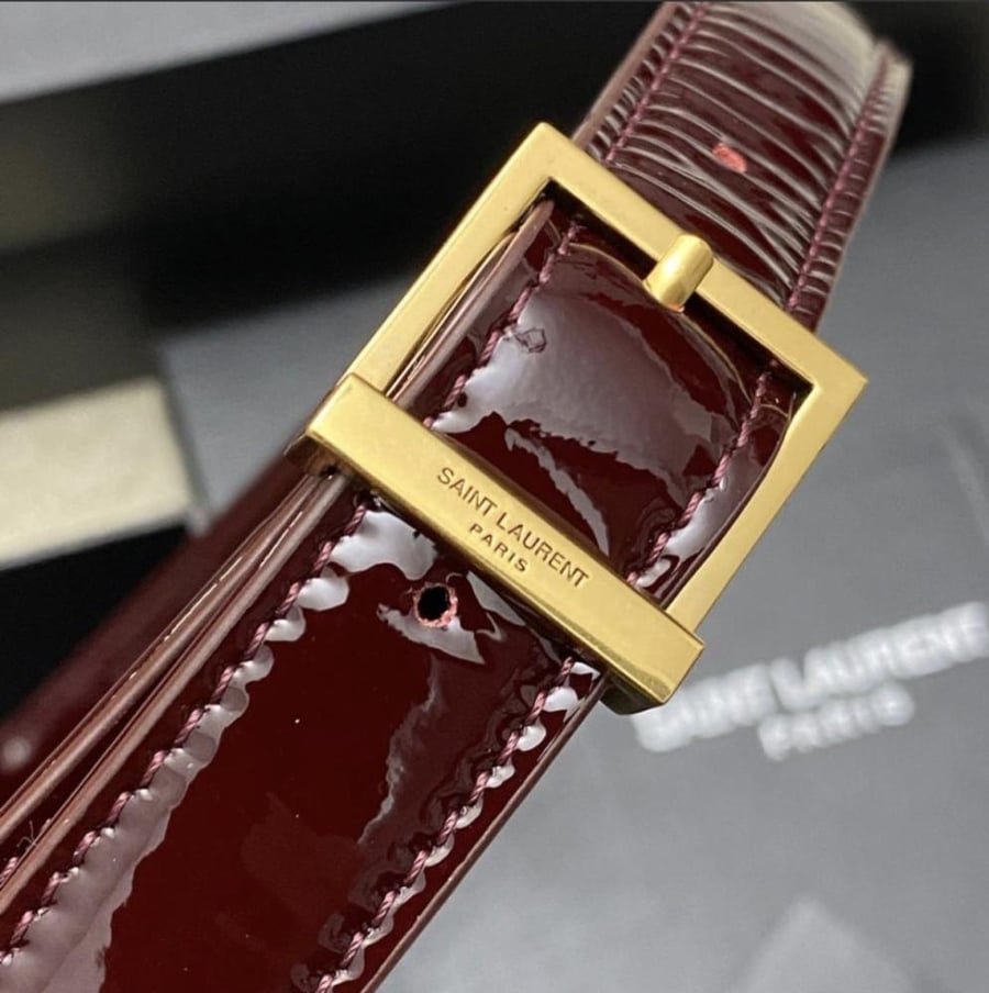 YSL LE 5 A 7 جلد لامع