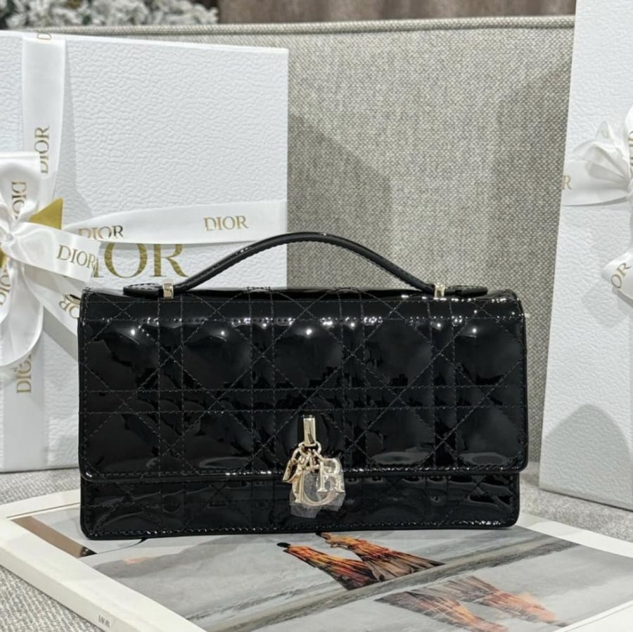 Mini Lady Dior Bag مقاس ميني لامع