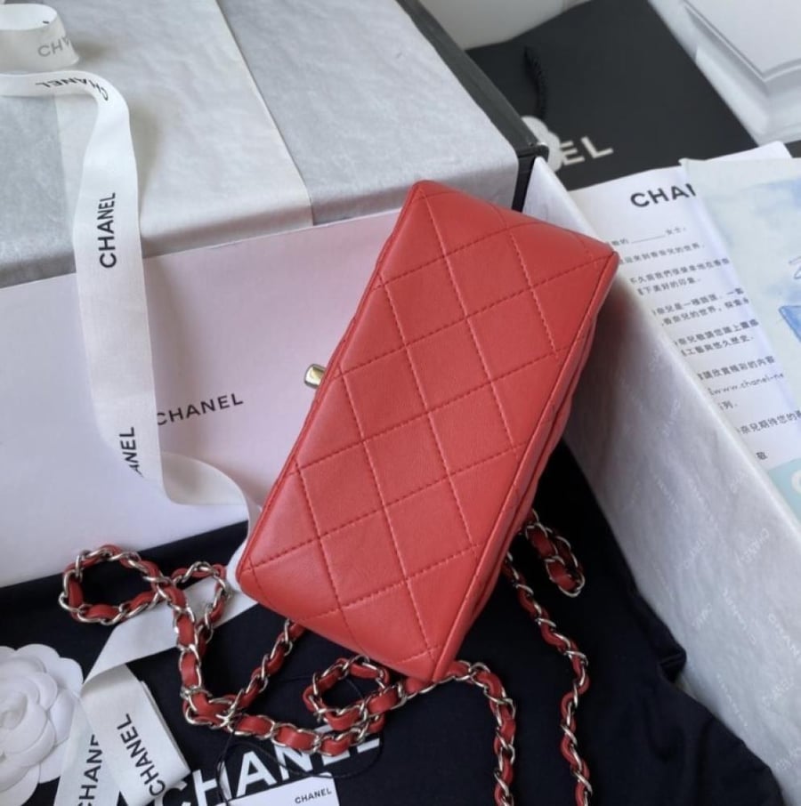 شانيل كلاسيك سكوير ميني جلد لامب سكن مقاس 17cm