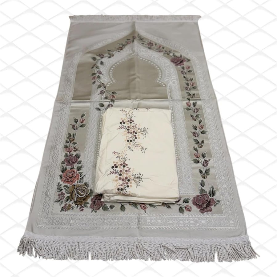طقم سجادة: ثوب صلاة