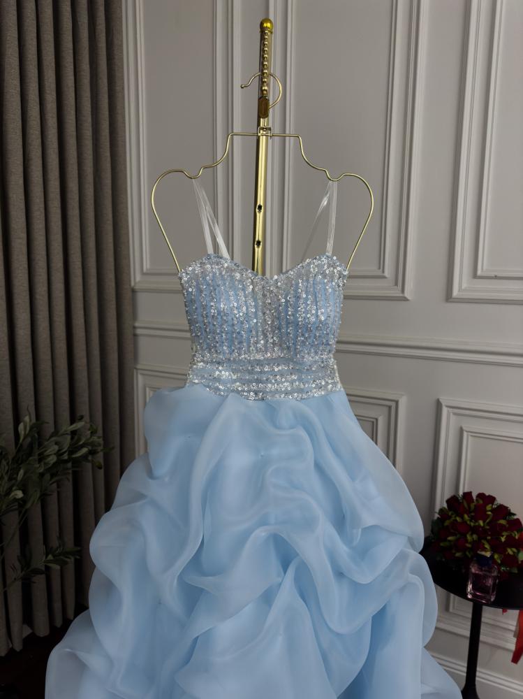 فستان غيم