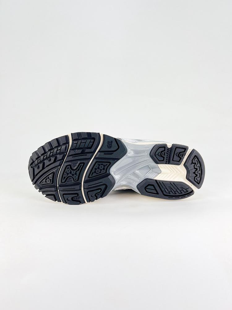 ASICS GEL-KAYANO 14