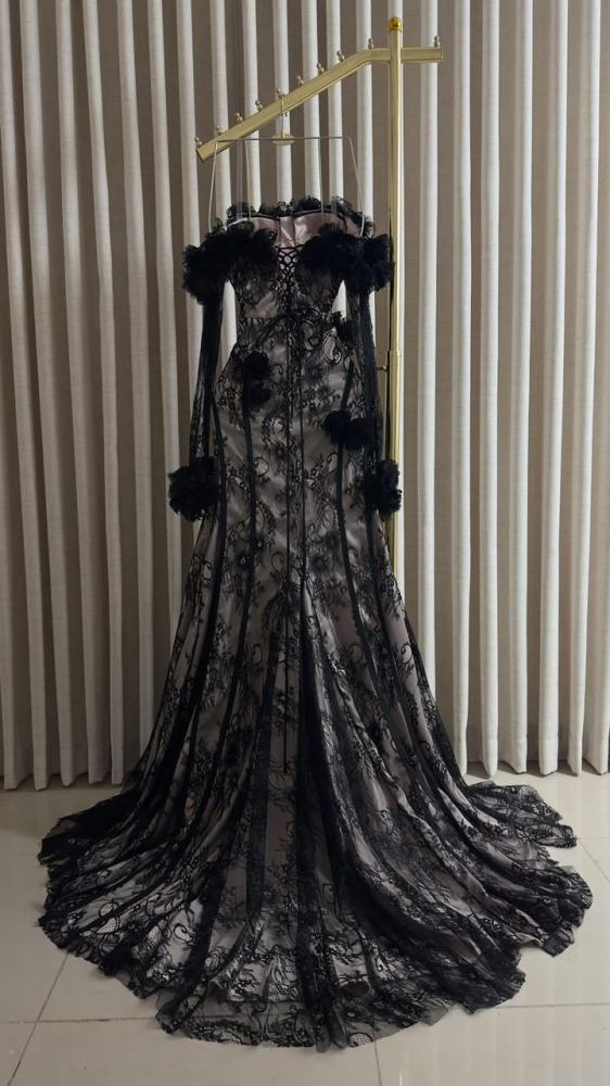 فستان سهره دانتيل فرنسي بطانه تفته من Miar Fashion