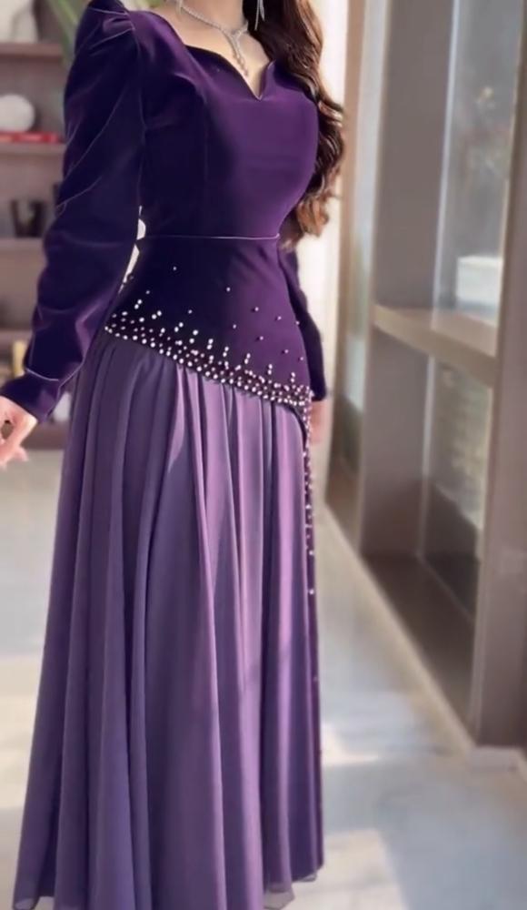 فستان سهرة البنفسجي بقماش الجوخ تطريز لول فاخر Miar Fashion