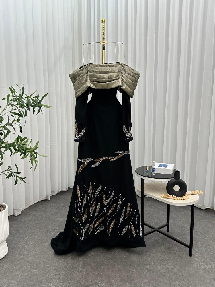 فستان كريب استرتش تطريز يدوي /Mair Fashion