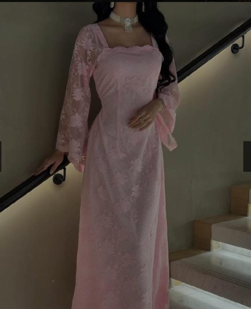 فستان لحمي دانتيل من Mair Fashion